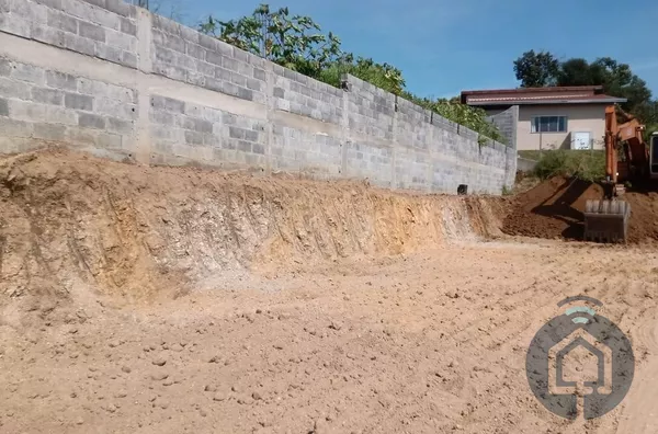 Terreno de 2.000 m² no Condomínio de Chácaras de Alto Padrão