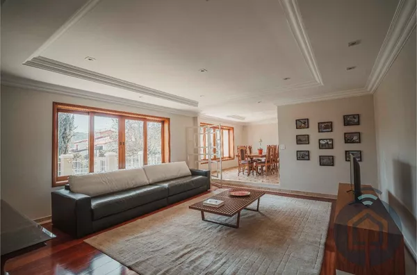 Casa de alto padrão em São Roque