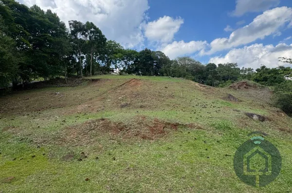 Seu refúgio no Quebec: terreno em condomínio com projeto pronto para construir!
