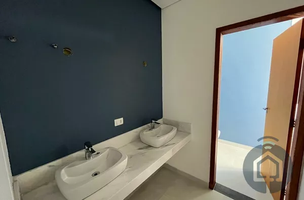 Casa de alto padrão em condomínio fechado 