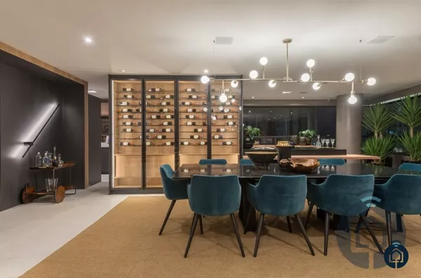 Amplo apartamento Alto da Lapa 