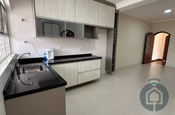 Casa à Venda no Centro de São Roque