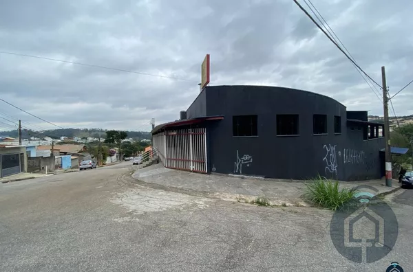 Amplo espaço comercial 