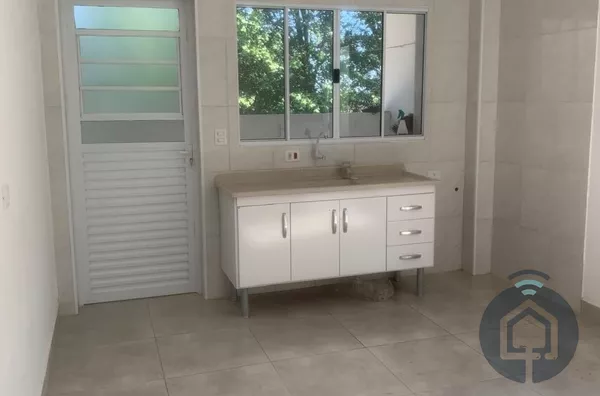 Sobrado para locação na Vila Vilma – conforto e praticidade em São Roque!