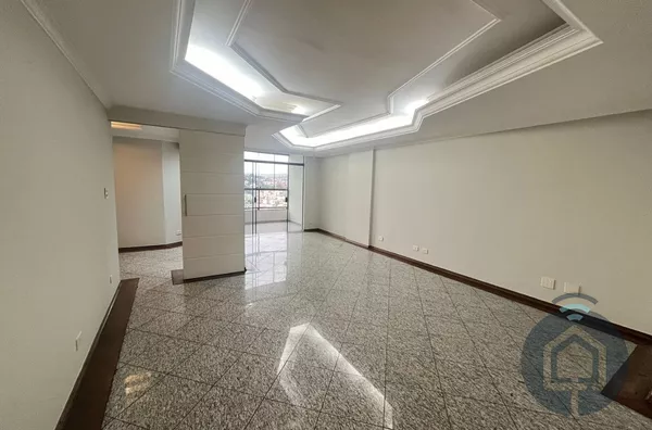 Apartamento para venda, 4 quarto(s),  Centro, São Roque