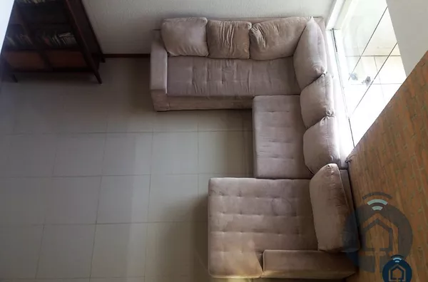 Casa em condomínio com excelente acabamento 