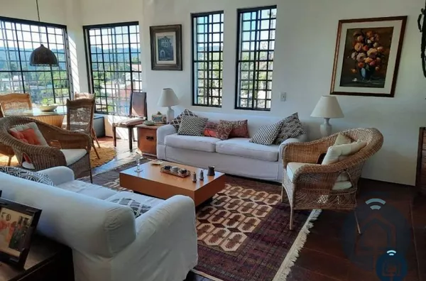 Casa em condomínio de alto padrão