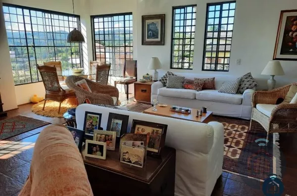 Casa em condomínio de alto padrão