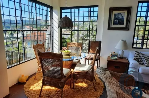 Casa em condomínio de alto padrão