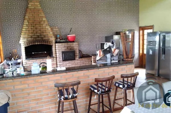 Casa em condomínio de alto padrão 