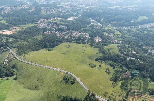 Desenvolva Seu Projeto na Rota do Vinho: Espaço Ideal para Loteamentos e Complexos de Lazer