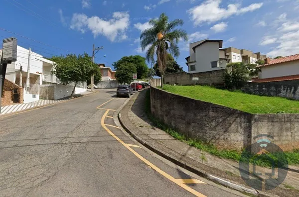 Localização Estratégica: Terreno Ideal para Projetos Comerciais ou Residenciais