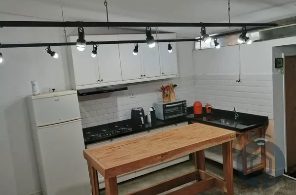 Investimento Flexível: Residência Aconchegante ou Espaço Comercial Estratégico em São Roque