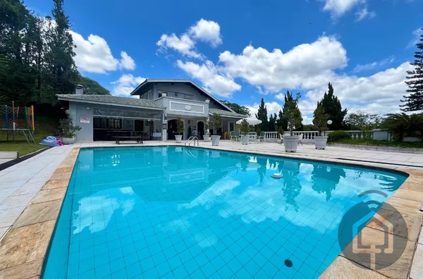 Casa de Alto Padrão com Infraestrutura Completa