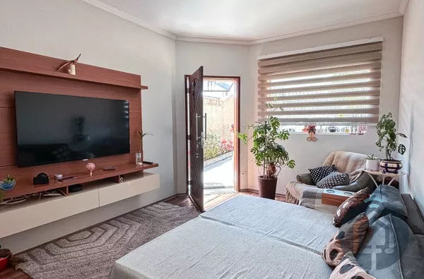 Casa Ampla e Aconchegante com Suíte e Quintal