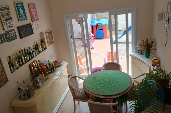 Seu Novo Lar com Muito Espaço: 3 Dorms, Varandas e Área de Lazer!