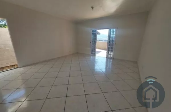 Versatilidade e Conforto: Casa Ideal para Residência ou Comércio