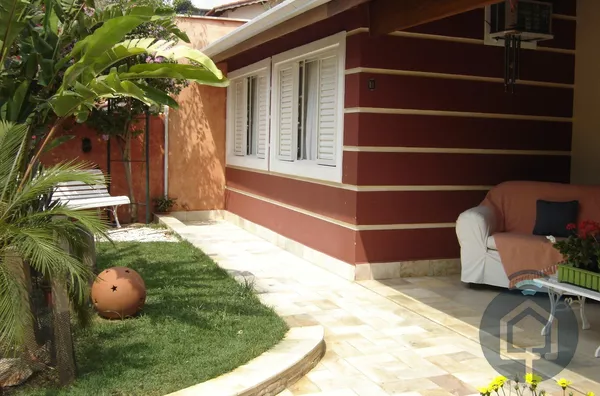 Casa térrea aconchegante em São Roque!