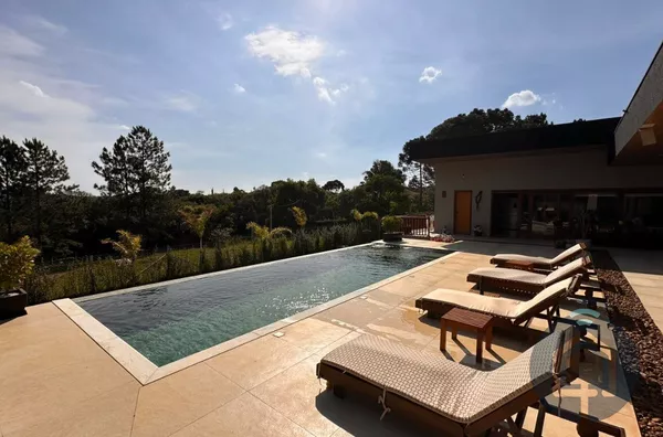 Casa de Alto Padrão em Ibiúna