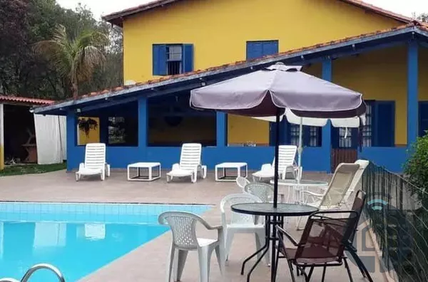 Chácara à Venda no Saboó - São Roque: Tradição e Natureza em um Só Lugar!