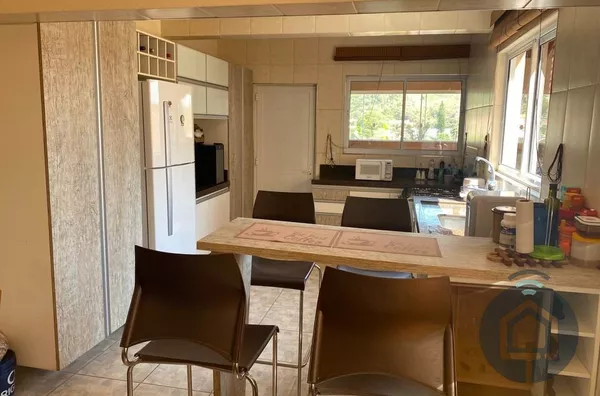 Sofisticação e Conforto: Seu Novo Lar com Vista Privilegiada em São Roque