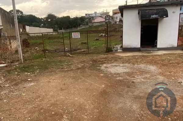 Terreno bem localizado em Alumínio 