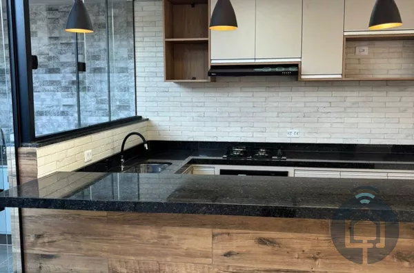 Sobrado para venda, 3 quarto(s) em São Roque