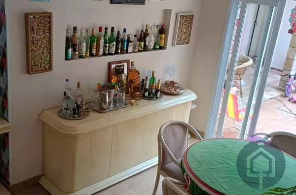 Seu Novo Lar com Muito Espaço: 3 Dorms, Varandas e Área de Lazer!