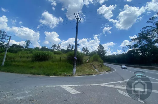 Terreno à Venda em Cotia: Excelente Oportunidade para Investimento!