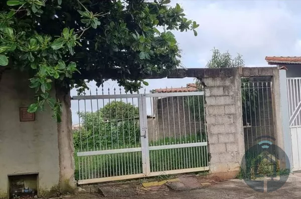 Terreno à Venda na Avenida Reneville!