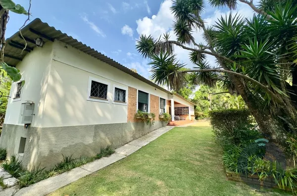 Chácara para venda com 2 quartos em São Roque