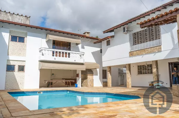 Casa para venda, 5 quarto(s),  Vila Marques, São Roque
