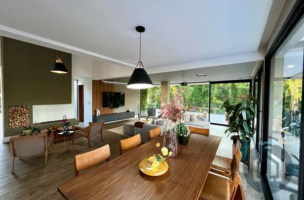 Sua Nova Casa com Vista para o Pôr do Sol e Mata Preservada