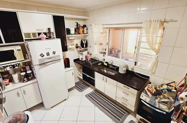 Casa para venda, 4 quarto(s),  Jardim Meny, São Roque