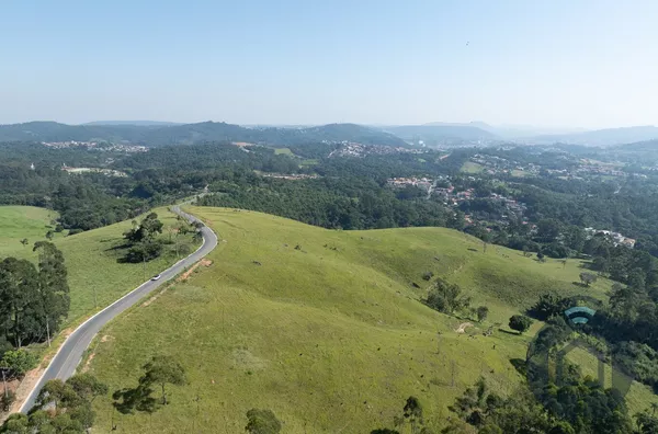 Desenvolva Seu Projeto na Rota do Vinho: Espaço Ideal para Loteamentos e Complexos de Lazer