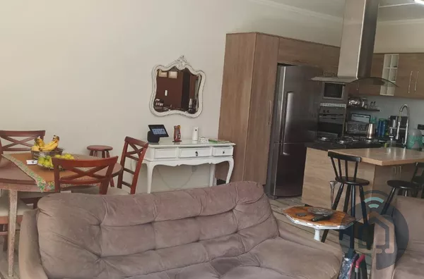 Charmosa Residência com Permuta Disponível para Apartamento