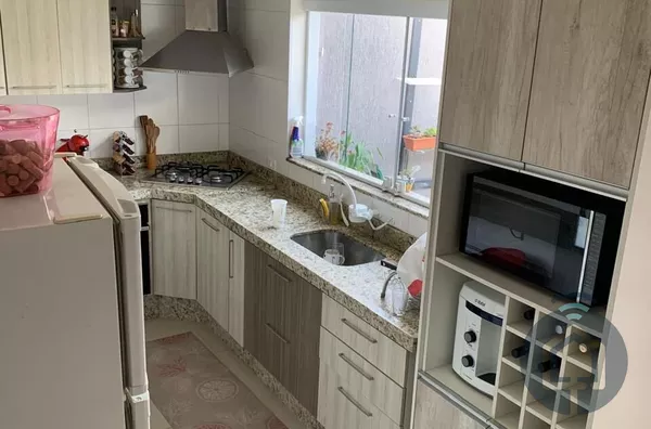 Casa à Venda com 3 Quartos em Mairinque!