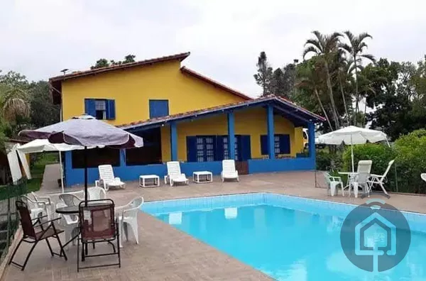 Chácara à Venda no Saboó - São Roque: Tradição e Natureza em um Só Lugar!