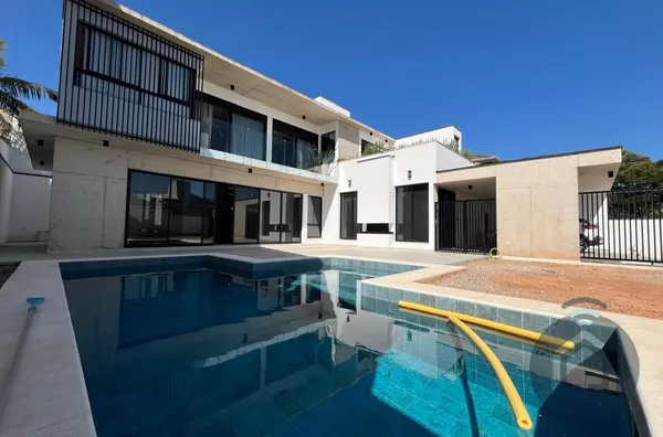 Elegância e Conforto: Uma Casa em Condomínio de Alto Padrão