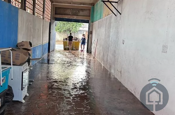 Investimento Versátil: Conforto Residencial e Potencial Comercial Unidos