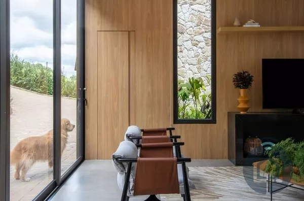 Exclusividade e Elegância – Casa Contemporânea e Vista Deslumbrante