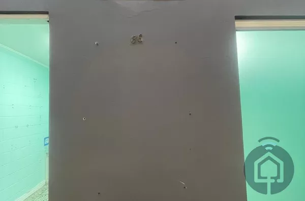 Sala comercial no centro de São Roque 