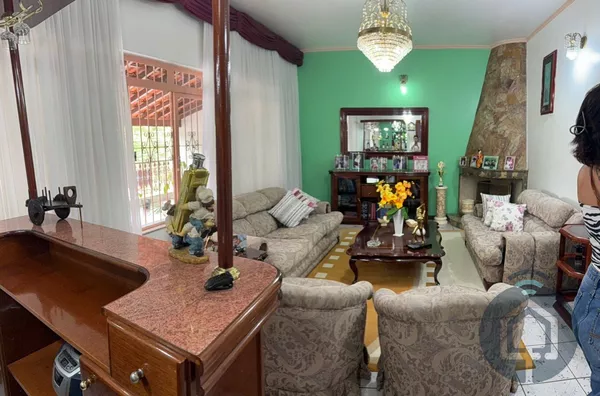 Sobrado Espaçoso com Área Gourmet!