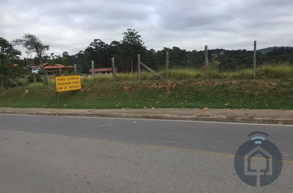 Terreno à Venda em São Roque – Localização Privilegiada e Grande Potencial!