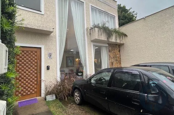 Consultório médico à venda em São Roque 