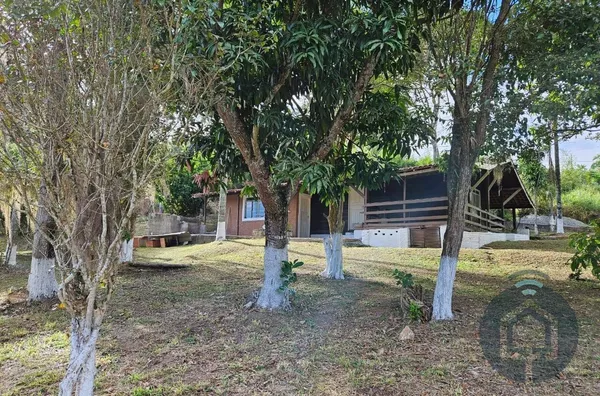 Chácara à Venda em Sebandilha, Mairinque: Conforto e Tranquilidade