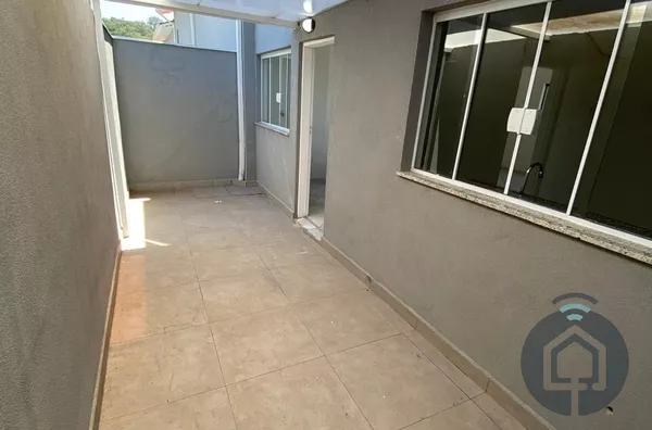 Casa em condomínio com lazer completo!