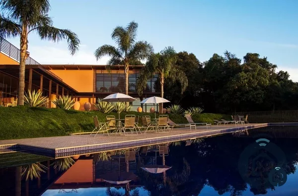 Lote em condomínio de alto padrão