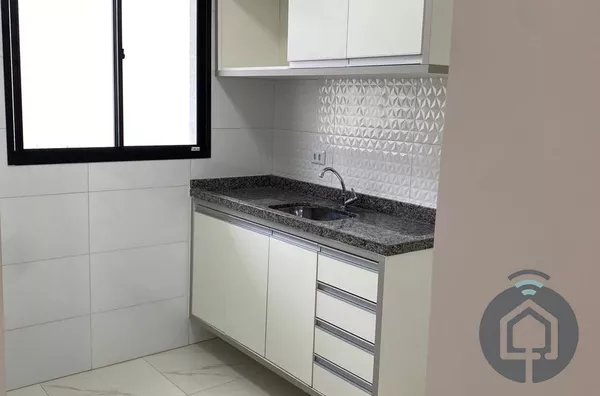 Impecável! Casa com Varanda, Área Gourmet e Lazer no Condomínio