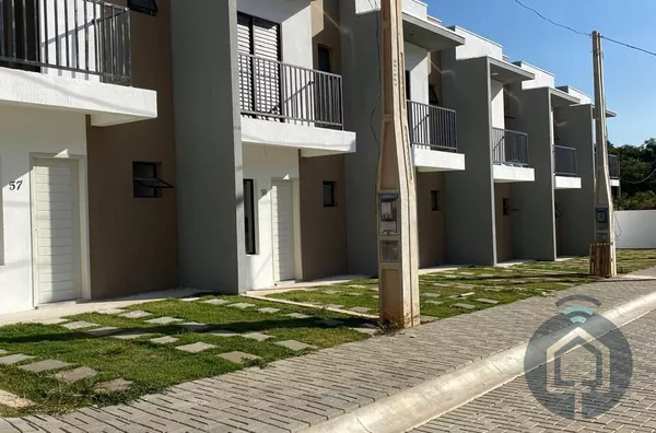 Casa Disponível para Locação no Marselha IV